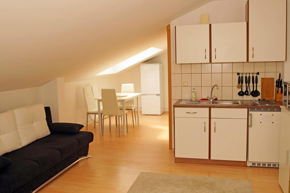 Ferienwohnanlage Bruckner Apartment Rostock Exterior photo